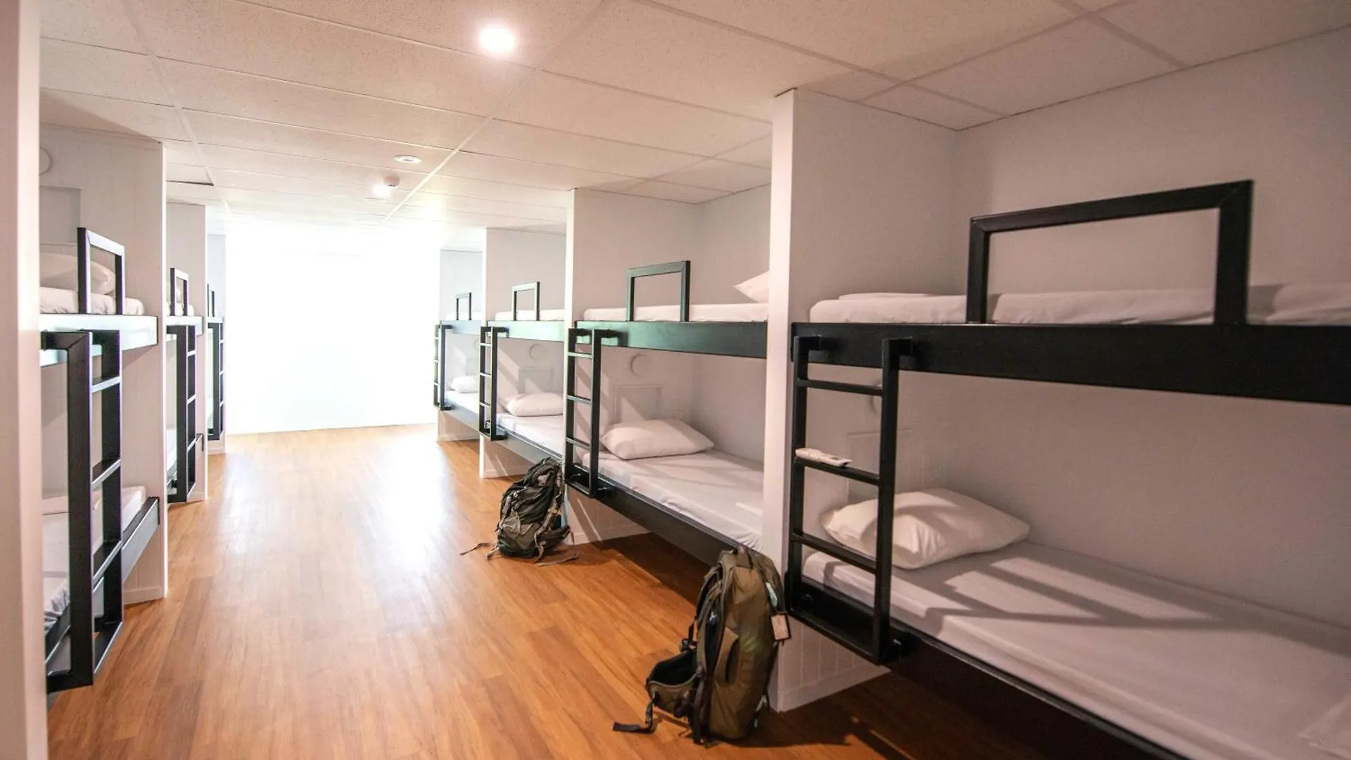 Bounce Airlie Beach Hostel